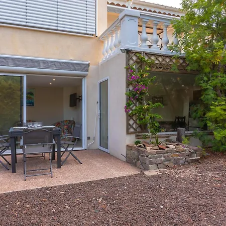 Rez-villa 75m² Piscine Parking Feriehus *