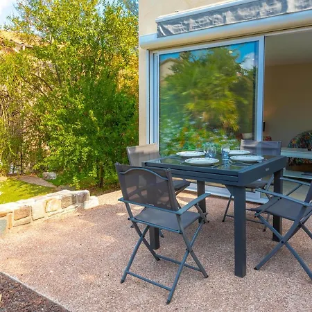 Rez-villa 75m² Piscine Parking Saint-Raphaël